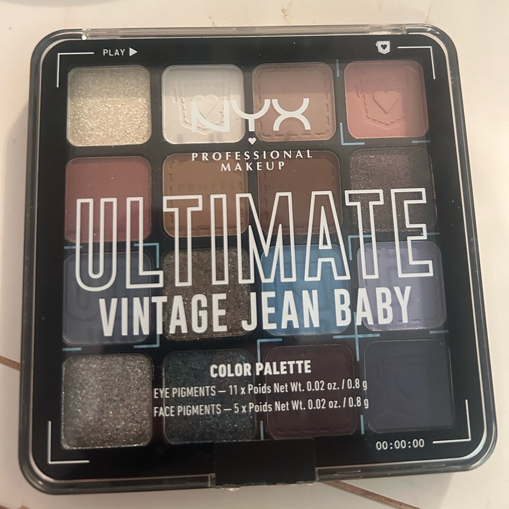NYX eye shadow palette